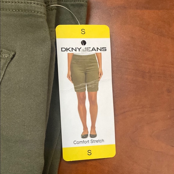 Dkny Pants - Dkny Womens Comfort Stretch Pull-on Bermuda Shorts S Color Olive